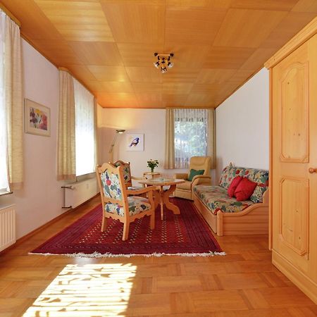Quaint Apartment In Eimelrod Near Lake And Water Sports Willingen  Eksteriør billede