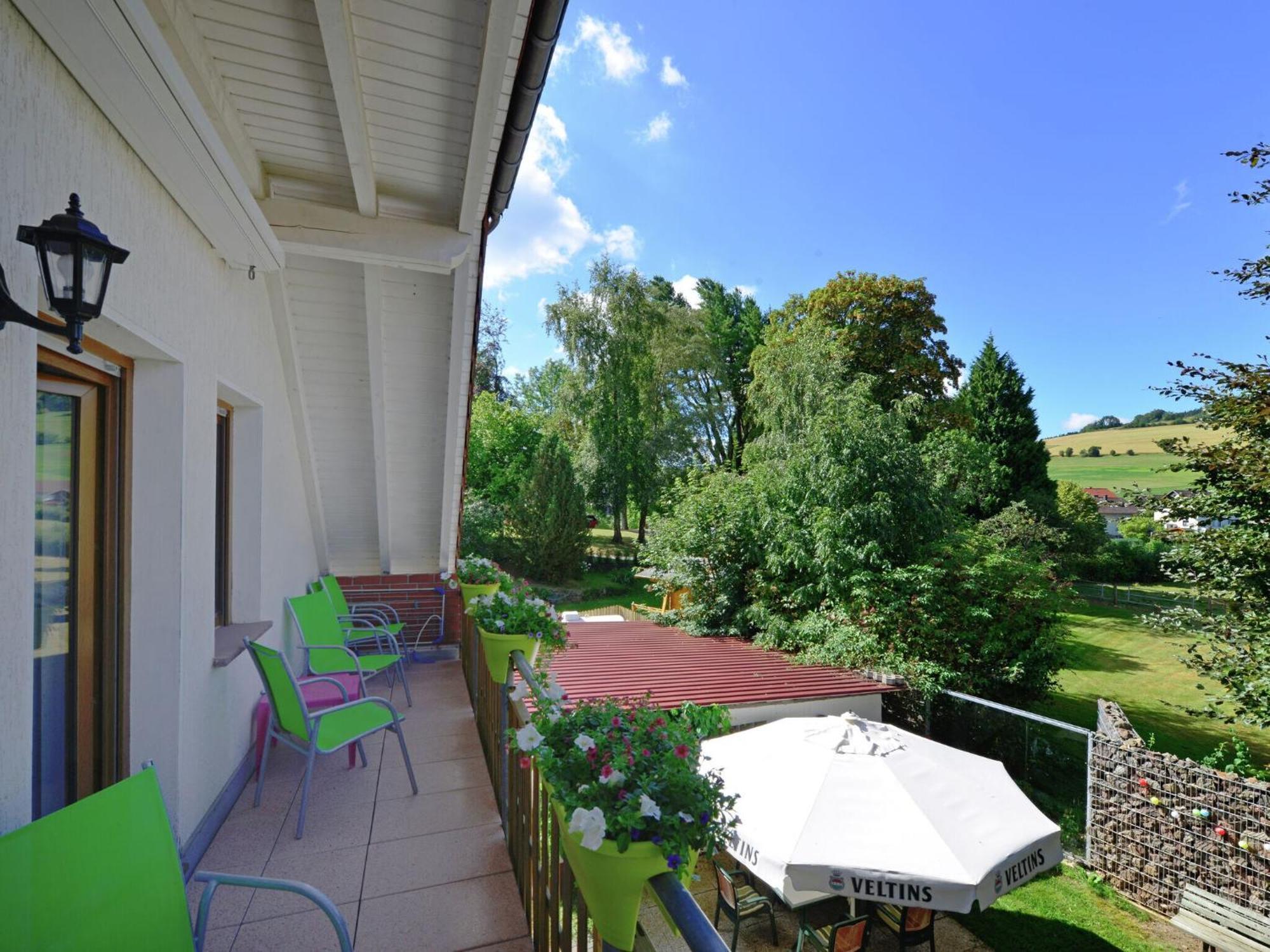 Quaint Apartment In Eimelrod Near Lake And Water Sports Willingen  Eksteriør billede
