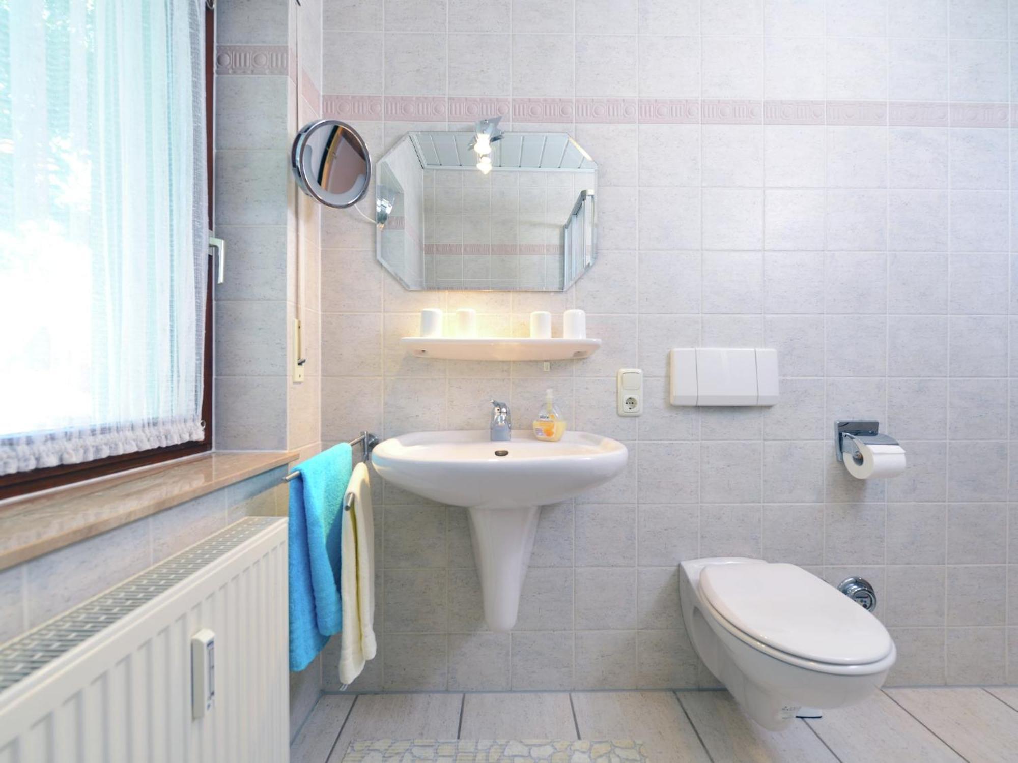 Quaint Apartment In Eimelrod Near Lake And Water Sports Willingen  Eksteriør billede