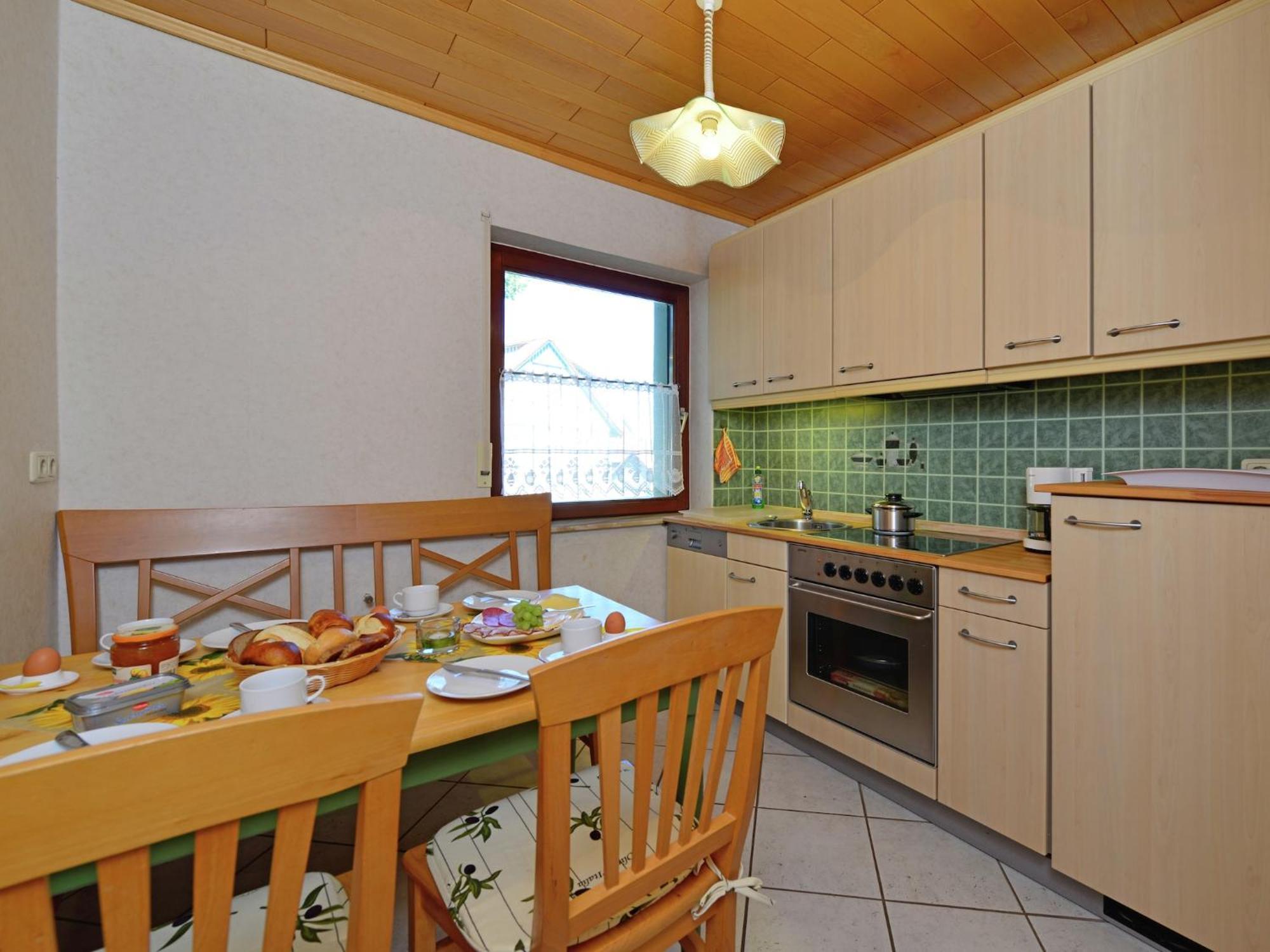 Quaint Apartment In Eimelrod Near Lake And Water Sports Willingen  Eksteriør billede